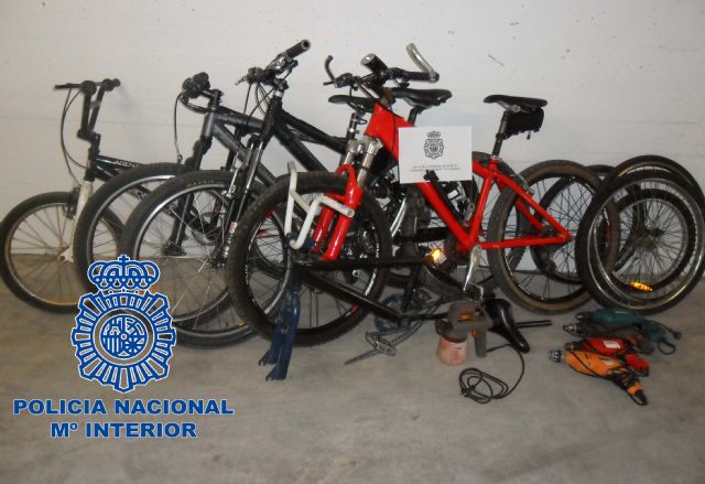 La Policía Nacional detiene a los integrantes de un grupo dedicado a robar bicicletas en Murcia - 1, Foto 1