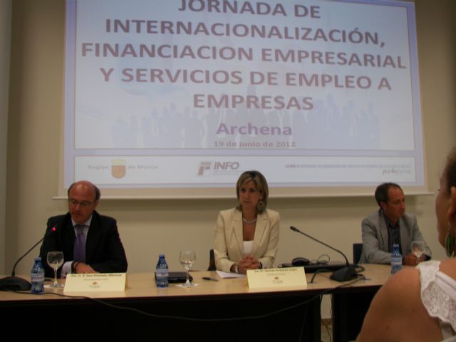 La Alcaldesa de Archena inauguró ayer las I Jornadas de Internacionalización, Financiación Empresarial y Servicios de Empleo a Empresas - 1, Foto 1