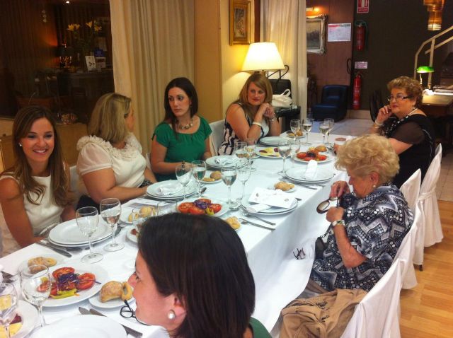 Alicia Barquero, Socia de Honor de la Asociación Regional de Amas de Casa, Consumidores y Usuarios - 2, Foto 2