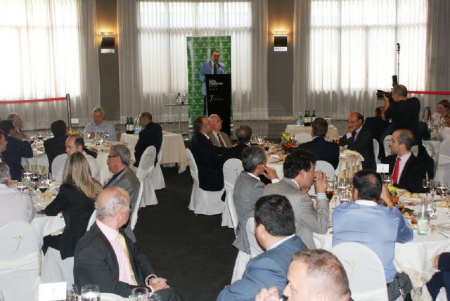 Juan Bernal anuncia la inminente puesta en marcha del plan de pagos ante la asamblea anual de la Asociación Murciana de Empresa Familiar - 2, Foto 2