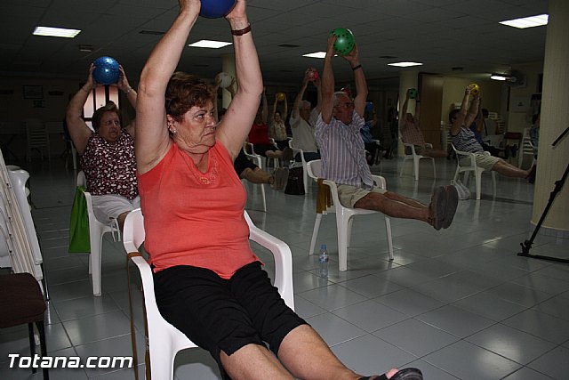 Gimnasia para mayores. Centro de Personas Mayores Plaza de la Balsa Vieja - 20