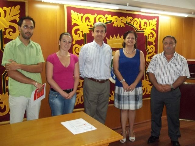 ASEMOL y la cooperativa de jóvenes empresarios Cinco Estrellas Vega del Segura promocionan en Alguazas la compra y consumo de productos murcianos - 4, Foto 4