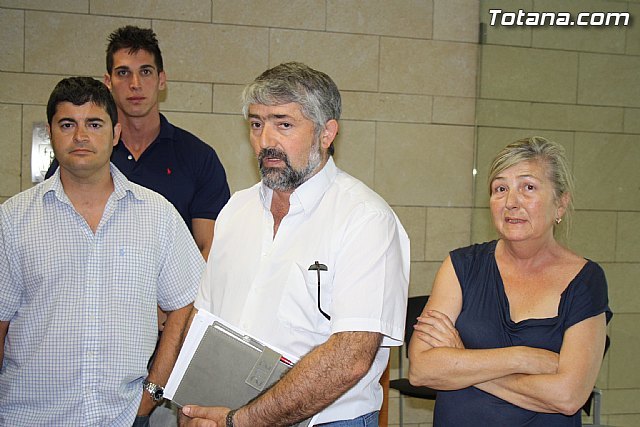 Rueda de prensa conjunta de los tres sindicatos con representación en el Ayuntamiento de Totana, Foto 4