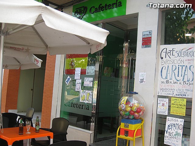 Arte Café acoge una exposición a beneficio de Cáritas denominada Arte solidario - 1, Foto 1