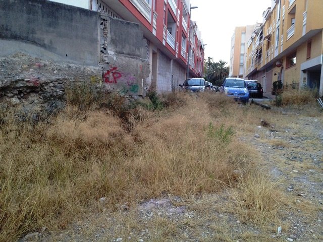 UI claim "the abandonment, neglect and danger to the neighbors found the site of" The Yesera ", Foto 1