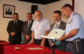 La Academia General del Aire recibe la distinción de honor la Cofradía de la Vera Cruz