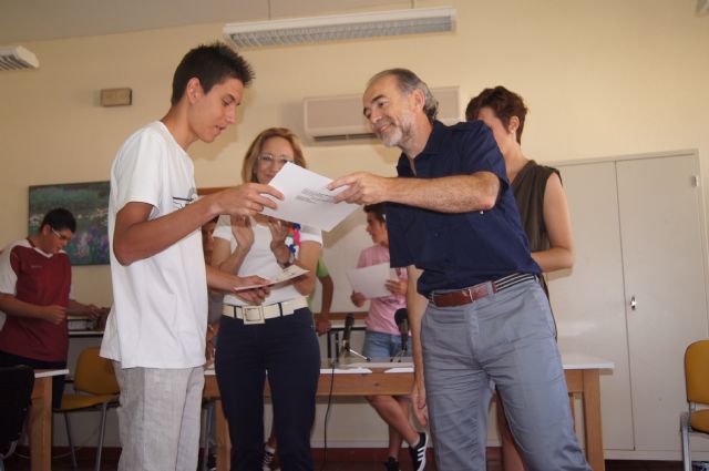 Un total de once jóvenes alumnos finalizan su curso en el Aula Ocupacional, Foto 1