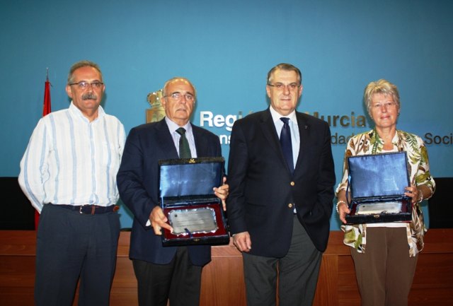 Sanidad entrega los premios al voluntariado sanitario y a la empresa responsable de la Región - 2, Foto 2