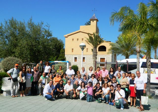 Los miembros de la Asociación Amigos de la Torre de Alguazas realizan un viaje cultural a Villajoyosa - 1, Foto 1