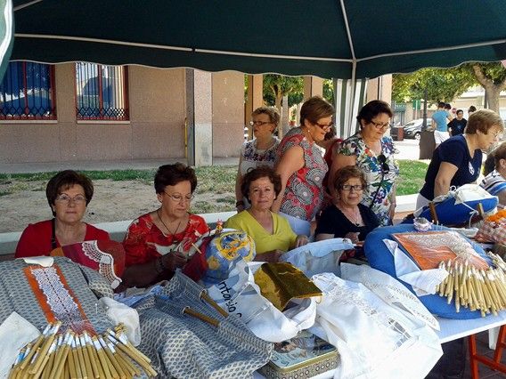 Alguazas acoge en sus Fiestas Patronales 2012 un Encuentro Regional de Encajeras de Bolillos - 1, Foto 1