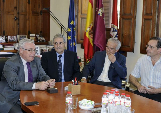 La Universidad de Murcia ofrece un homenaje al padre Francisco Martínez Fresneda por su dedicación universitaria - 5, Foto 5