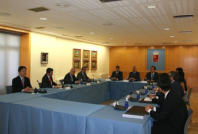 Valcárcel ofrece todo el apoyo del Gobierno murciano a la nueva planta de SKSol que reactivará la economía regional - 2, Foto 2