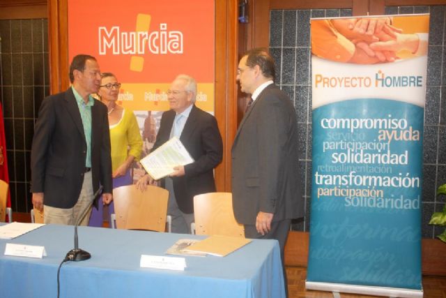 Cámara agradece a Proyecto Hombre su compromiso con las personas que necesitan superar sus adicciones - 1, Foto 1