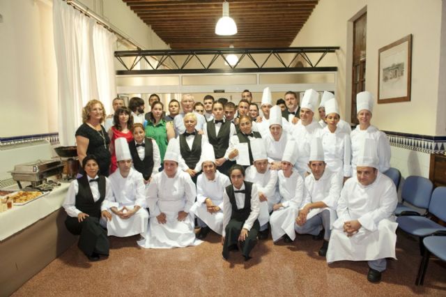 Los alumnos de los cursos de hostelería comienzan sus prácticas en empresas - 3, Foto 3