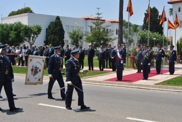 El Rey presidió la entrega de despachos en un acto que también acogió el Relevo de Mando de la AGA - 1, Foto 1