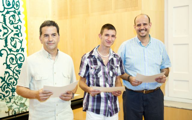 Camarero y agente turístico a tiempo completo - 2, Foto 2