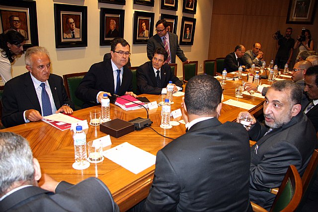 El Gobierno regional se reúne con una delegación comercial de Arabia Saudí para captar inversiones y abrir mercado a las empresas de la Región - 1, Foto 1