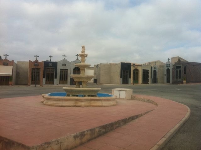 El PSOE pide al equipo de gobierno que solucione la falta de vigilancia en el cementerio - 1, Foto 1