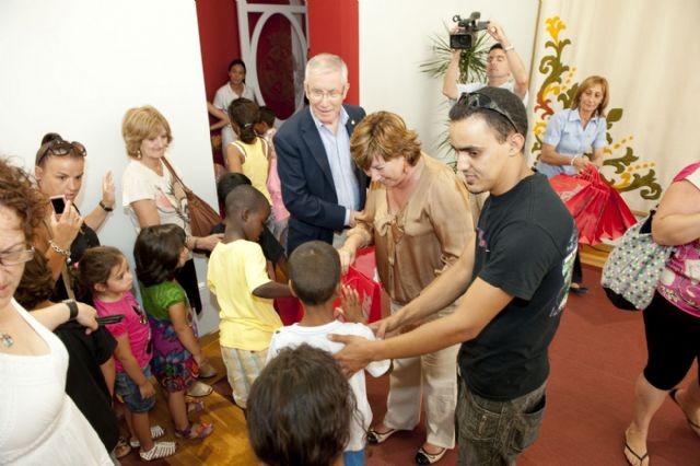 La alcaldesa les desea feliz verano a los niños saharahuis durante su estancia en Cartagena - 5, Foto 5