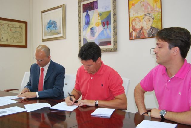 El Ayuntamiento de Alhama firma un convenio con FORPE para el desarrollo de programas formativos acorde con las necesidades del municipio, Foto 1