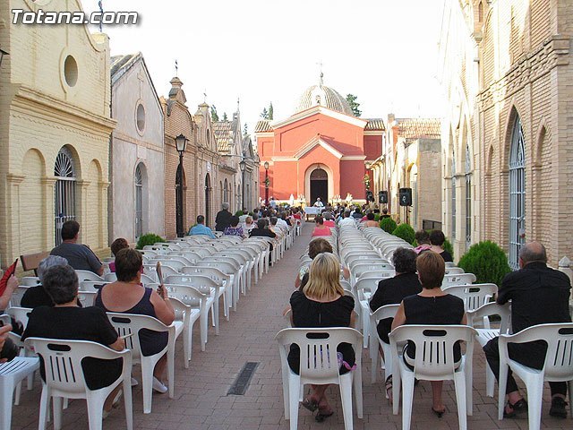 El próximo lunes 16 de julio a las 20:30 horas tendrá lugar la tradicional misa en el Cementerio Municipal Nuestra Señora del Carmen, Foto 1