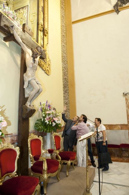 El Cristo de la Fe regresa como nuevo a la iglesia del Carmen - 1, Foto 1