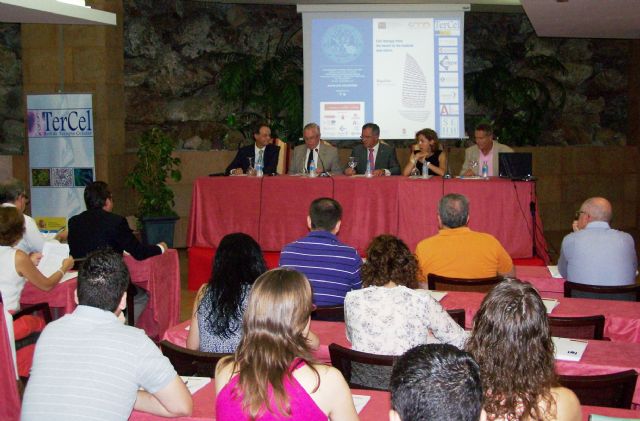 Bartolomé Hernández y José Antonio Cobacho inauguran los cursos de verano de la Universidad Internacional del Mar en Águilas - 2, Foto 2