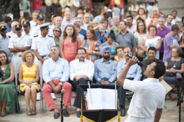 La Armada India se arranca a ritmo de rock - 1, Foto 1