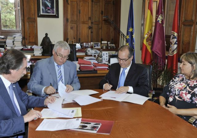 La Universidad de Murcia trabajará con una fundación chilena para la integración de personas con síndrome de down - 2, Foto 2