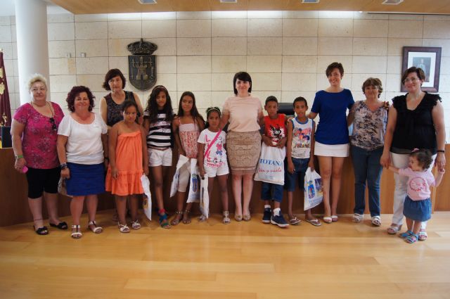 Varias familias de Totana reciben en acogida este verano a seis niños saharauis dentro del programa Vacaciones en Paz, Foto 3