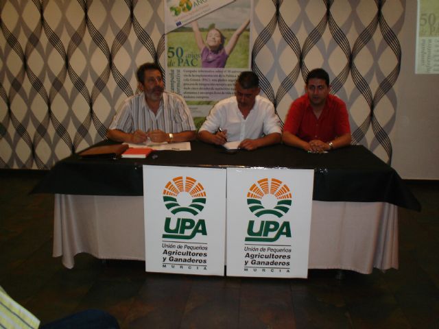 El concejal de Agricultura y Agua asiste a la presentación de la campaña informativa sobre Los 50 años de la PAC, Foto 3