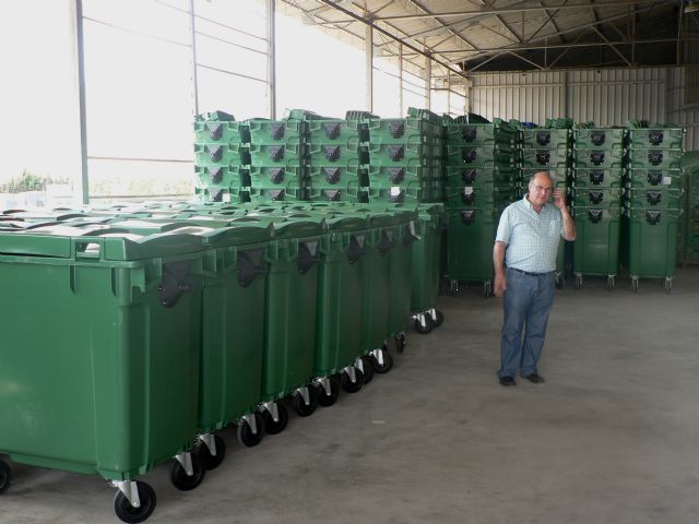 El ayuntamiento comienza a instalar 180 nuevos contenedores para basura orgnica, Foto 2