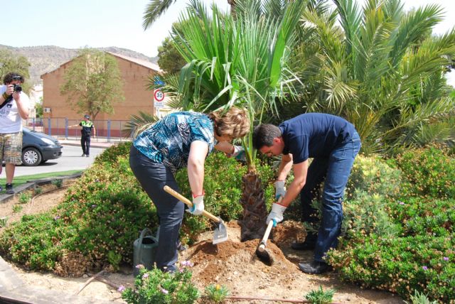 Alhama recupera el espritu de Ermua con un homenaje a Miguel ngel Blanco en el XV aniversario de su asesinato, Foto 3
