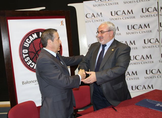 Renovación del acuerdo entre la UCAM y el UCAM Murcia C.B - 2, Foto 2