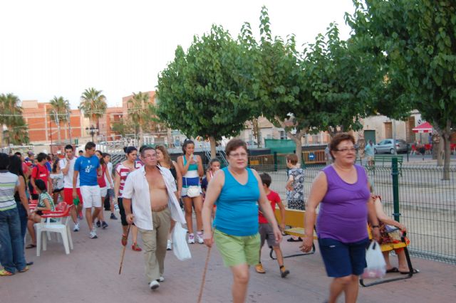 Más de 200 vecinos se dan cita en la V Ruta Senderista de las fiestas 2012 del Barrio del Carmen de Alguazas - 3, Foto 3