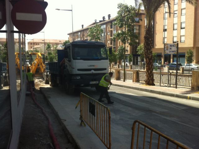 Arrancan las obras de remodelación de las aceras de la Avenida de la Rambla de la Santa, Foto 2