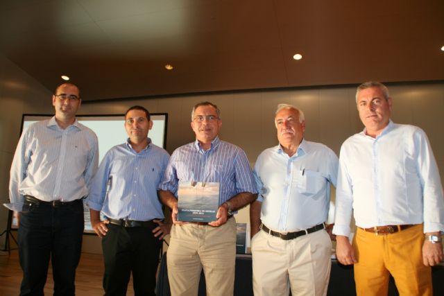 Un libro recoge la evolución de la flota pesquera de Águilas desde el año 1939 al 2011 - 1, Foto 1