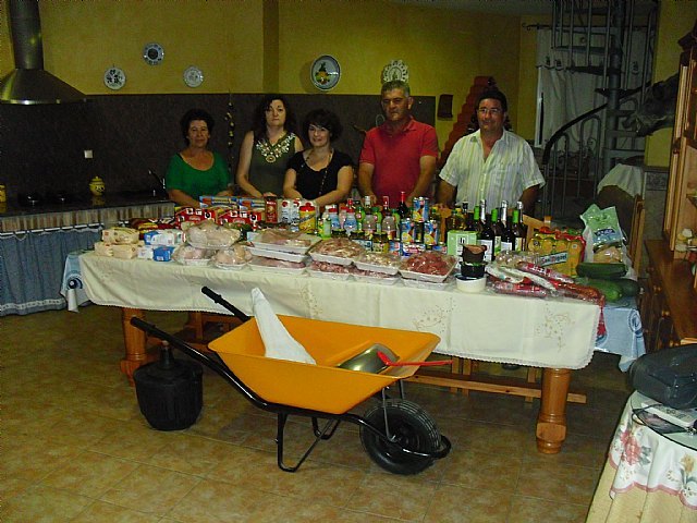 La asociación Los Romeros de Lébor sorteó una monumental cesta - 3, Foto 3