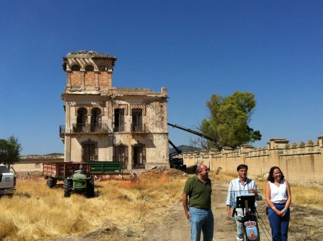 Inicio de los trabajos de conservación, saneamiento y limpieza del Palacete Fuente de la Higuera - 1, Foto 1