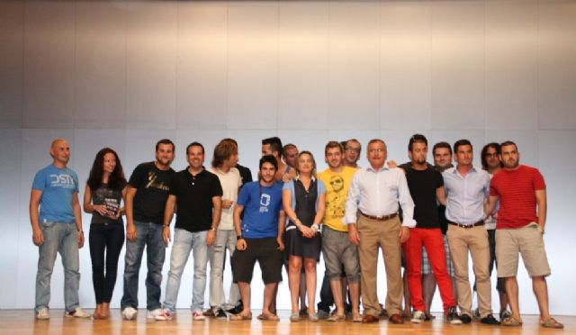 El disco Hazte Escuchar reúne canciones de varios grupos aguileños - 2, Foto 2