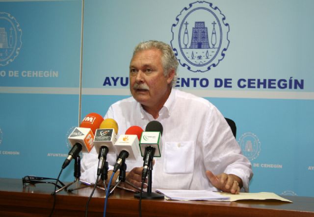 El alcalde de Cehegín y los concejales se reducirán el salario al igual que los funcionarios - 1, Foto 1