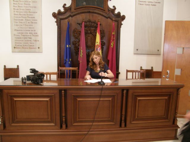 El Alcalde de Lorca y los concejales se quitarán la paga extra de Navidad y reducirán la parte proporcional a los no liberados - 1, Foto 1