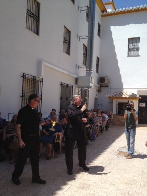 Mons. Lorca Planes bendice la Residencia de San Diego de Lorca al ser reinaugurada tras los terremotos - 2, Foto 2