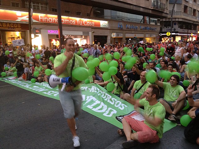 Los profesores interinos, junto a más de 60.000 personas, según AIDMUR, suspenden la gestión del Gobierno - 2, Foto 2