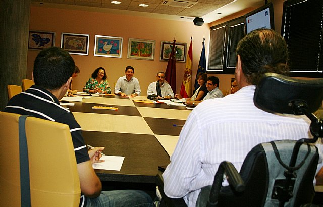 La Comisión Regional de Accesibilidad aprueba nuevos expedientes para instalar ascensores y locales comerciales en Murcia y Cartagena - 1, Foto 1