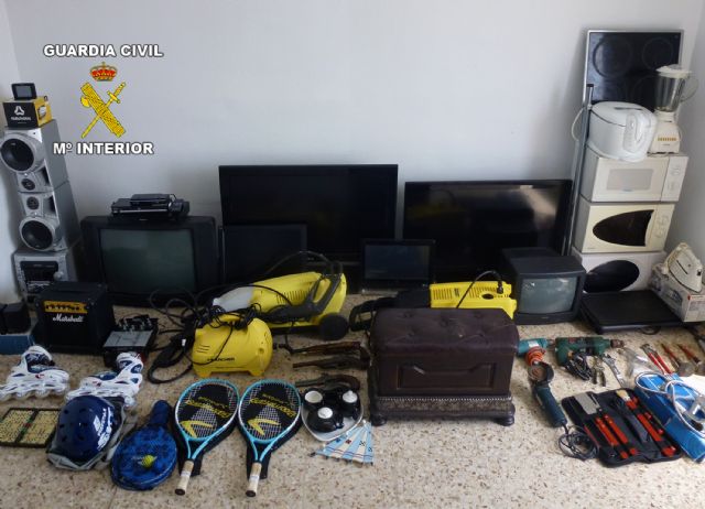 Detenidas cinco personas responsables de una oleada de robos en La Manga del Mar Menor-Cartagena - 2, Foto 2