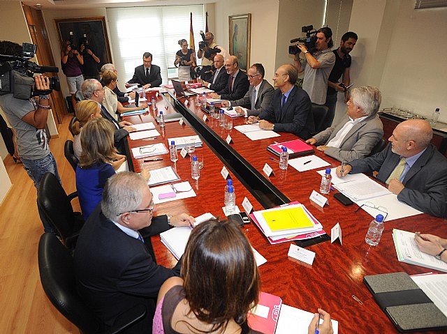 Las universidades de la Región impartirán el próximo curso tres nuevos títulos de grado y otros 11 de máster - 1, Foto 1