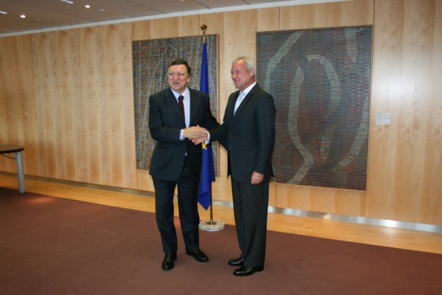 Valcárcel aborda con Barroso el futuro de los fondos de cohesión y la red transeuropea de transportes - 1, Foto 1