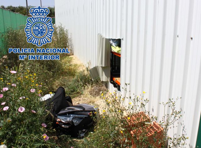 Detenidos los miembros de una red especializada en butrones cuando realizaban su último asalto a una nave industrial - 2, Foto 2