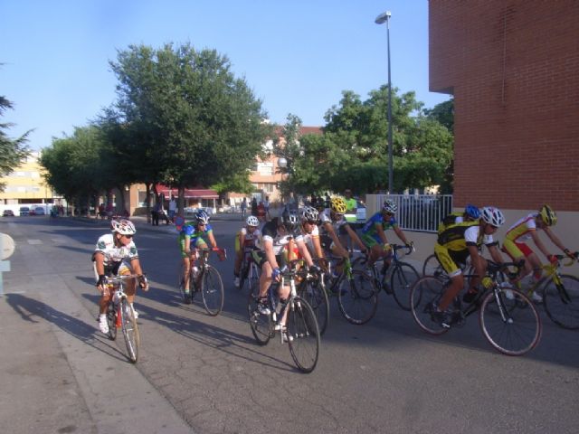 El XXI Memorial Enrique Rosa de Ciclismo reúne a más de un centenar de jóvenes ciclistas de toda la Región por las calles del barrio el Parral, Foto 5